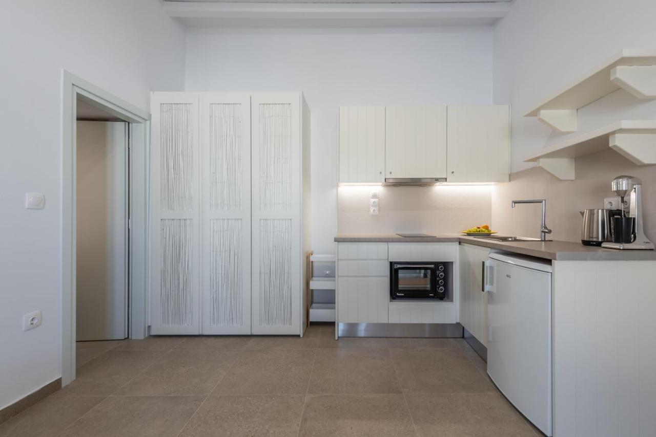 Anemi Suites 阿达玛斯 外观 照片
